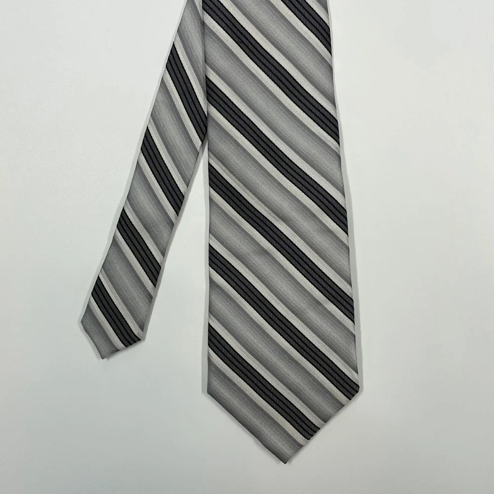 Statements Grey Silver Diagonal Striped Necktie Mens One Size